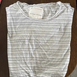 Banana Republic tee